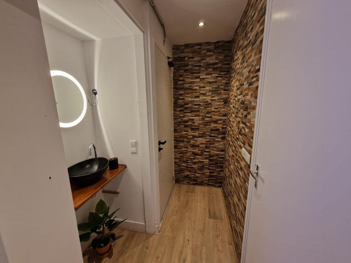רוטרדם Recharge Hostel מראה חיצוני תמונה