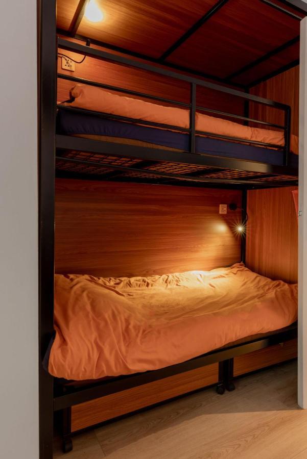 רוטרדם Recharge Hostel מראה חיצוני תמונה
