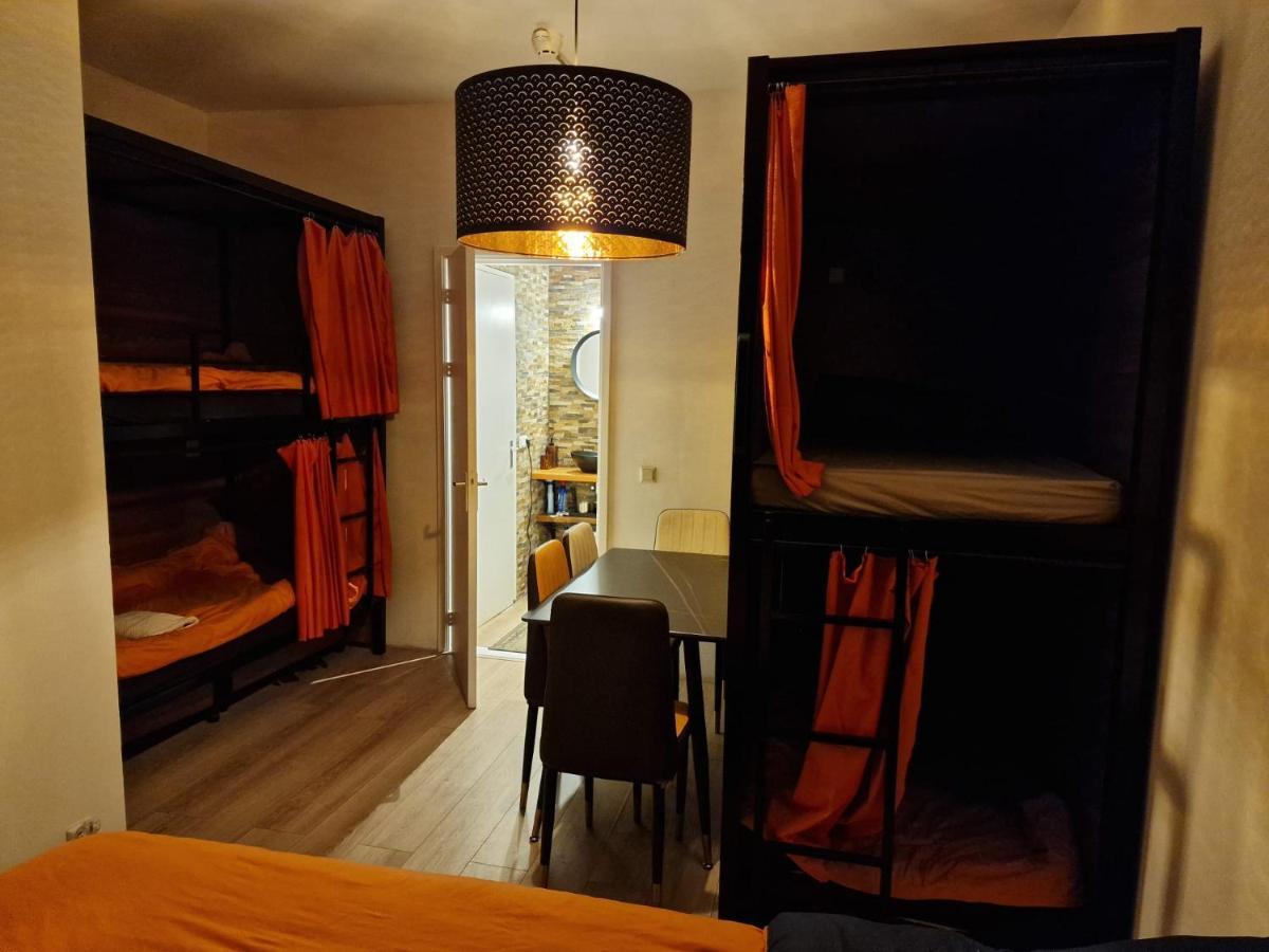 רוטרדם Recharge Hostel מראה חיצוני תמונה