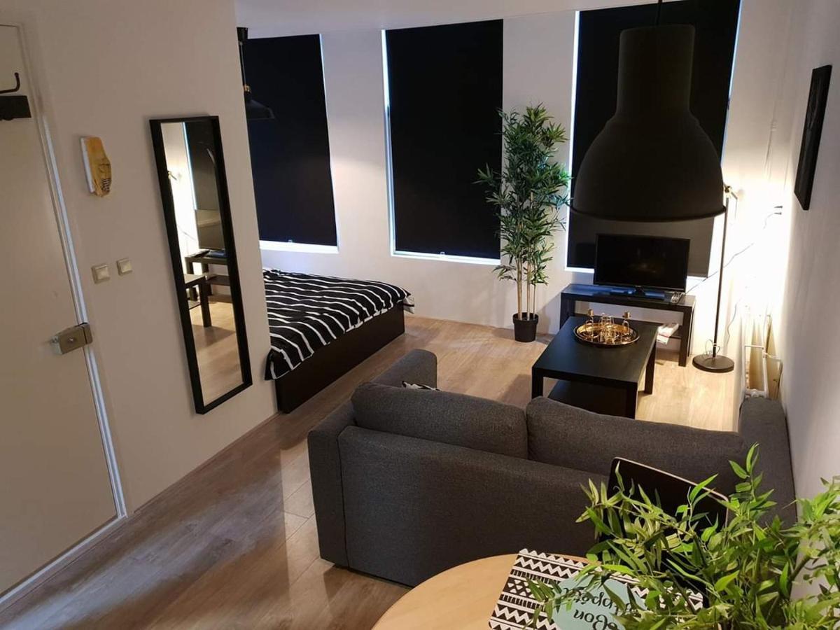 רוטרדם Recharge Hostel מראה חיצוני תמונה