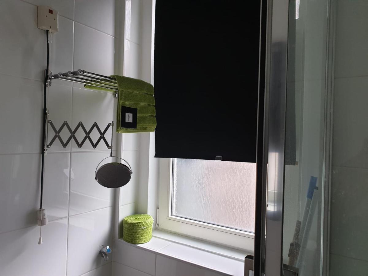 רוטרדם Recharge Hostel מראה חיצוני תמונה