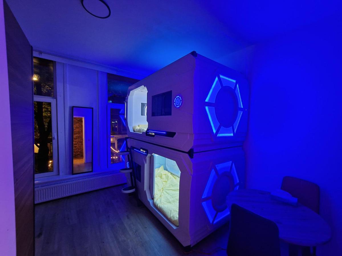 רוטרדם Recharge Hostel מראה חיצוני תמונה