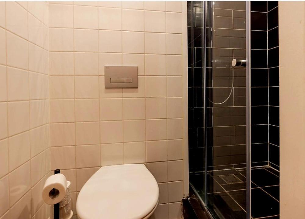 רוטרדם Recharge Hostel מראה חיצוני תמונה