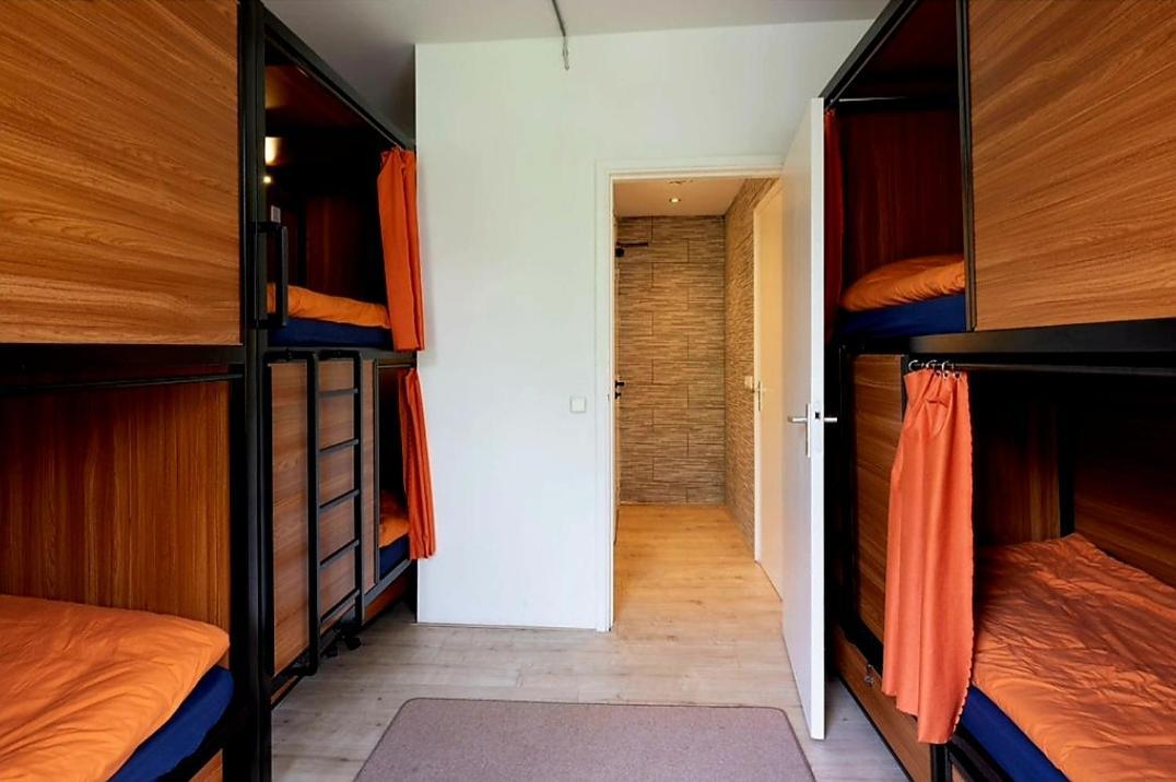 רוטרדם Recharge Hostel מראה חיצוני תמונה