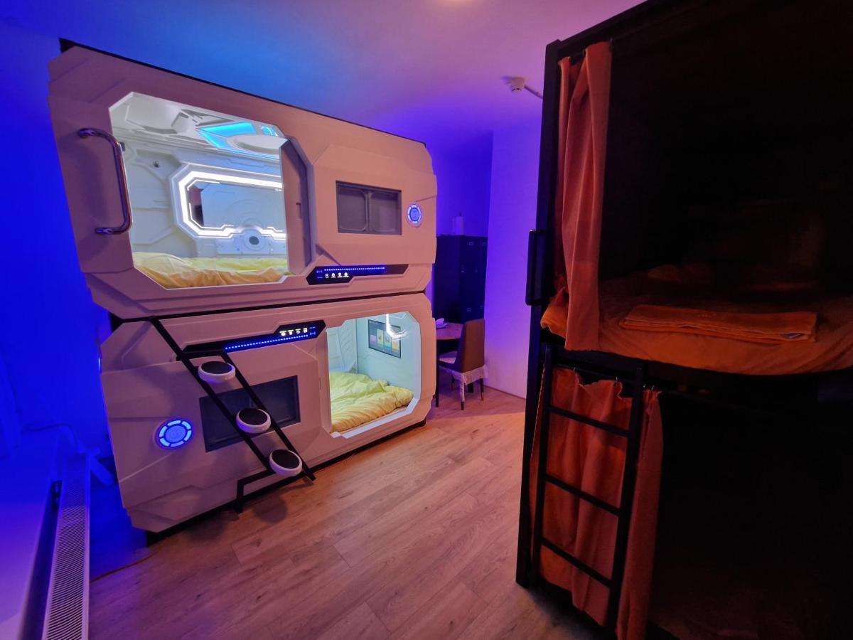 רוטרדם Recharge Hostel מראה חיצוני תמונה